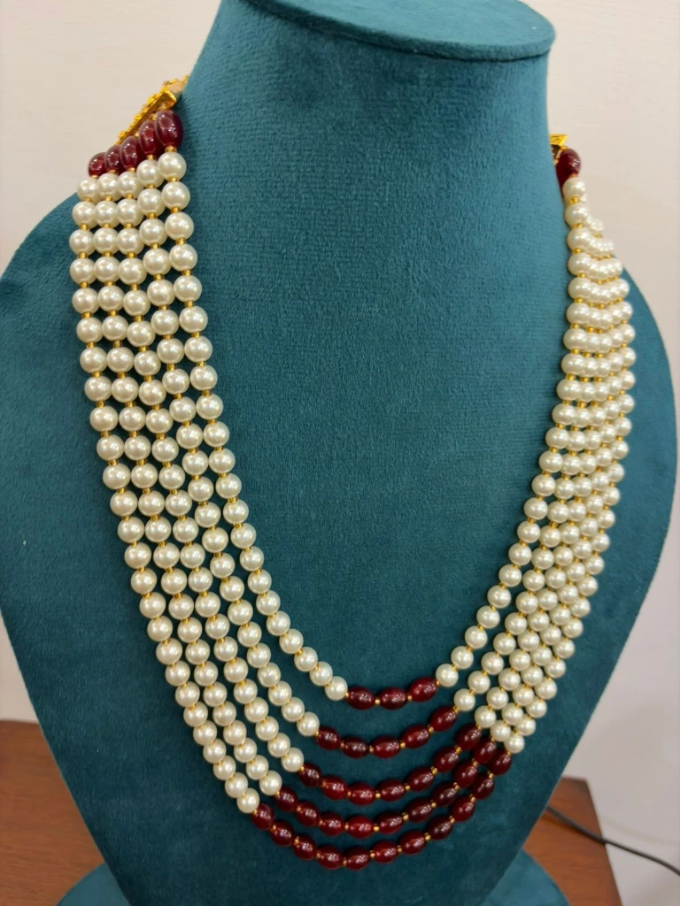 Pearl and red beaded Necklace
