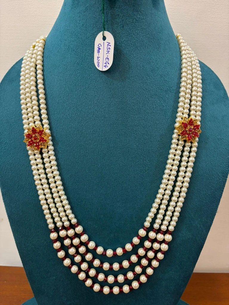 White pearls with both side red pendant and red beads